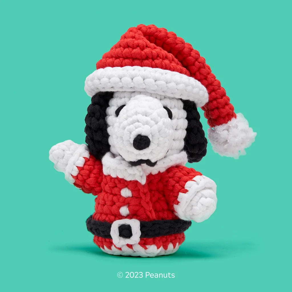 Tiny Snoopy Santa Outfit Accessory Kit